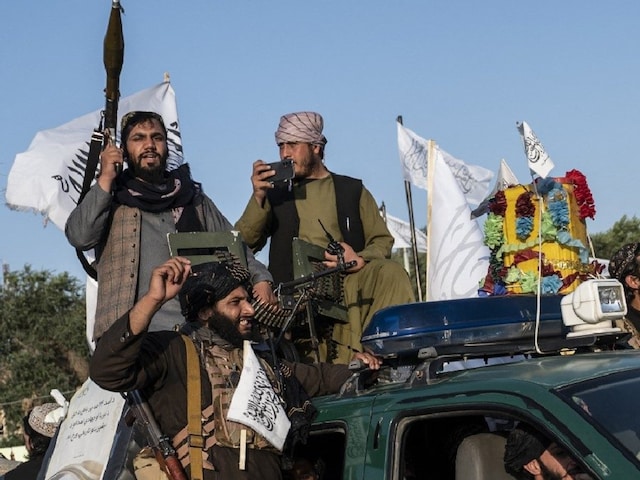 Live : अफगानिस्तान ने Pak पर किया फुल स्केल अटैक, मारे गए मुनीर के 40 सैनिक