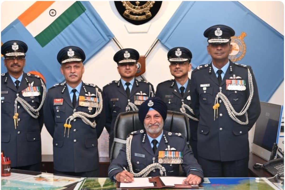 कौन हैं एयर मार्शल इंदरपाल सिंह वालिया जिन्हें सौंपी गई IAF के पूर्वी एयर कमान की जिम्मेदारी