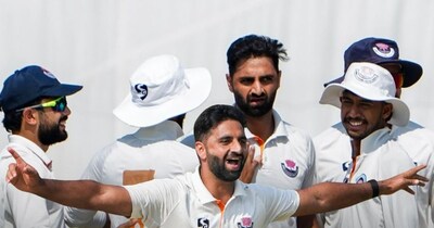 औकीब ने अकेले मैच में झटके 9 विकेट, पहली बार रणजी फाइनल में पहुंच जम्मू-कश्मीर ने रचा इतिहास