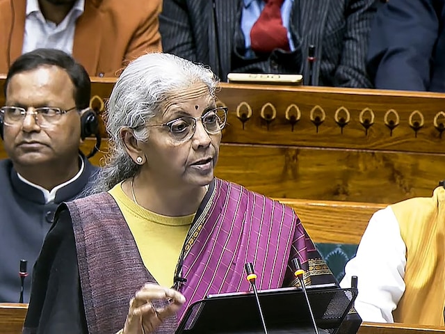 बजट में पश्चिम बंगाल को क्या-क्या मिला? निर्मला सीतारमण ने किए ये बड़े ऐलान