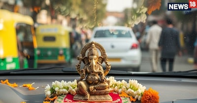 Vastu Tips: Is Your Car Dashboard Idol Inviting Trouble? Know What Experts Say!