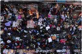 जो जमीन सरकारी है, वो जमीन हमारी है... चांदनी चौक में अवैध कब्जेदारों का बवाल