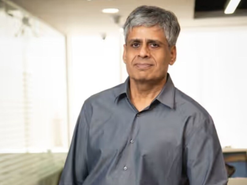 dlf Camellias in Gurugram, Berkshire Hathaway, Ajit Jain, DLF Camellias, businessman lives in dlf Camellias