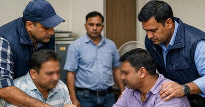 सीबीआई ने दिल्ली जल बोर्ड के कर्मचारी को रिश्वत लेते रंगे हाथों किया गिरफ्तार (AI Image)