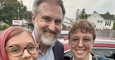 New York Man Lives with Wife and Girlfriend Under One Roof, Children Get 'Two Moms'