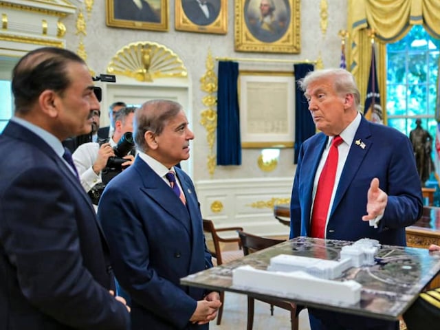 Trump turned out to be a bigot! There was a stir in Pakistan in a single moment, the reality came out of breath