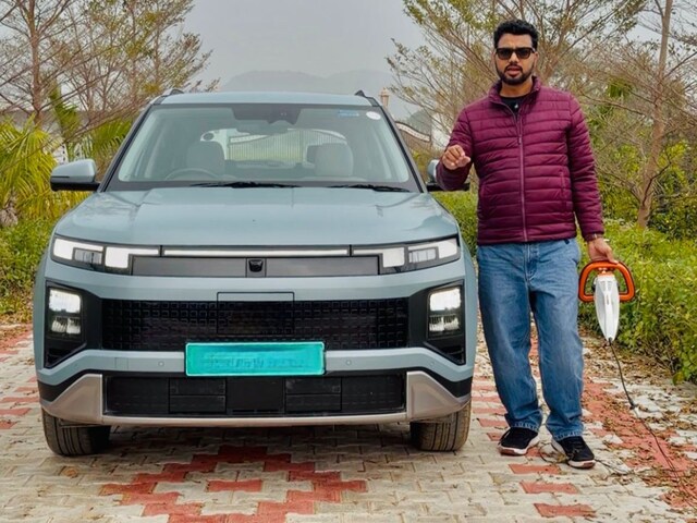 सड़क पर दौड़ने के साथ खेतों में भी काम करेगी Electric Car!