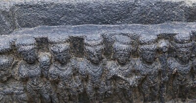 गया के सोनबरसा में खुदाई में मिलीं प्राचीन मूर्तियां