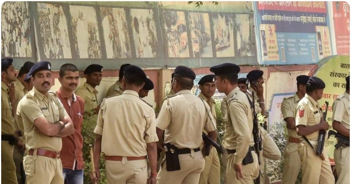 दलित दूल्हे की घोड़ी चढ़ने की हिम्मत कैसे हुई? दबंगों ने निकाल ली तलवारें, चीख-पुकार में बदल गया शादी का जश्न