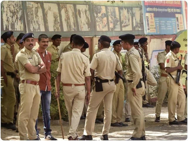 ₹800000 का कर्ज, पड़ोस में चोरी, पैरालाइज्ड पति के सामने पत्नी का रेता गला