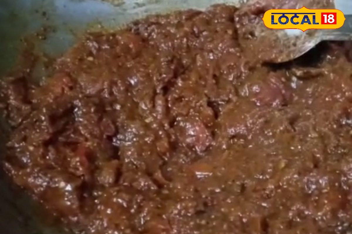 घर पर बनाएं टमाटर की मसालेदार चटनी स्वाद में 5 स्टार होटल भी फेल रेसिपी भी आसान