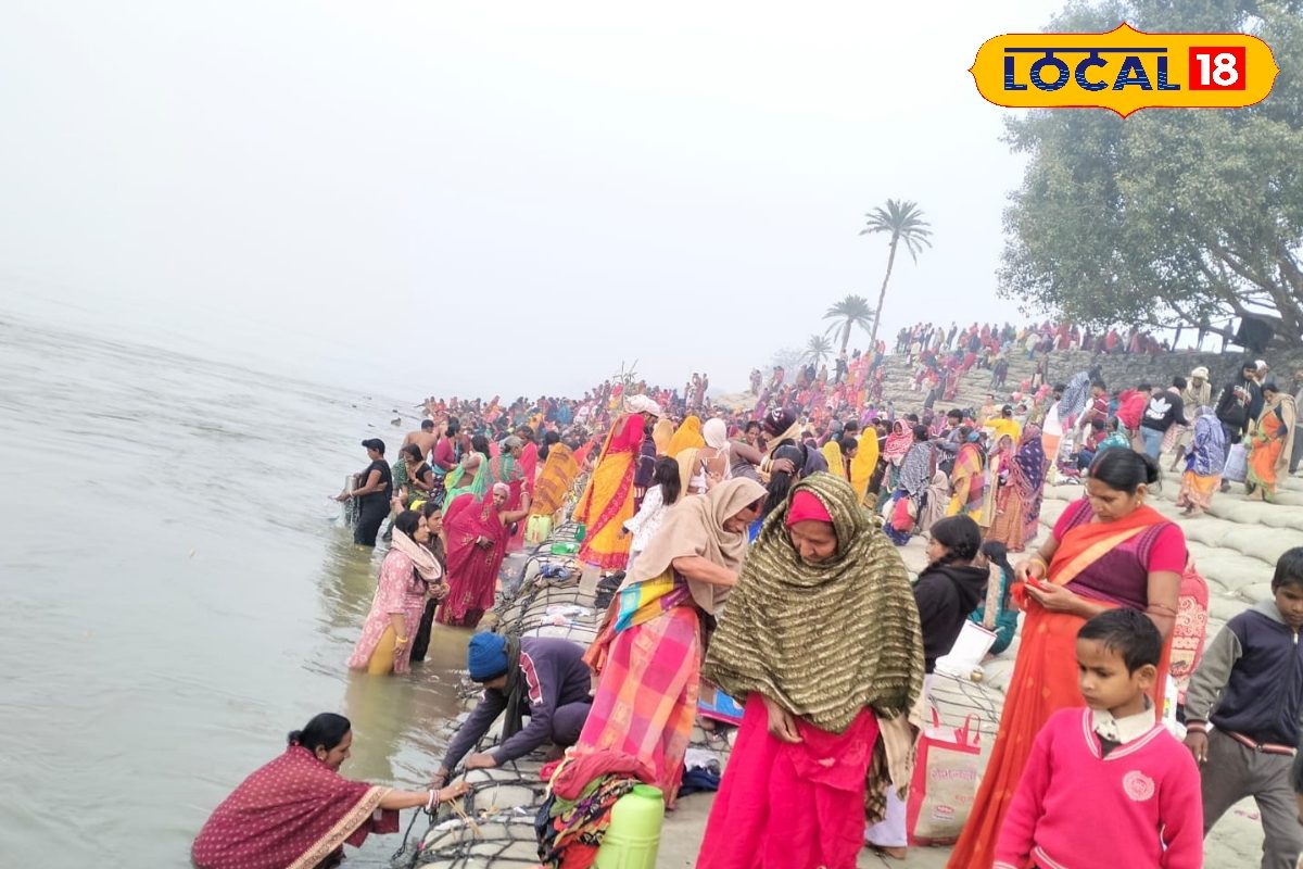 माघी पूर्णिमा पर समस्तीपुर के गंगा घाटों पर उमड़ा आस्था का जनसैलाब, हर-हर गंगे के जयघोष से गूंजा इलाका