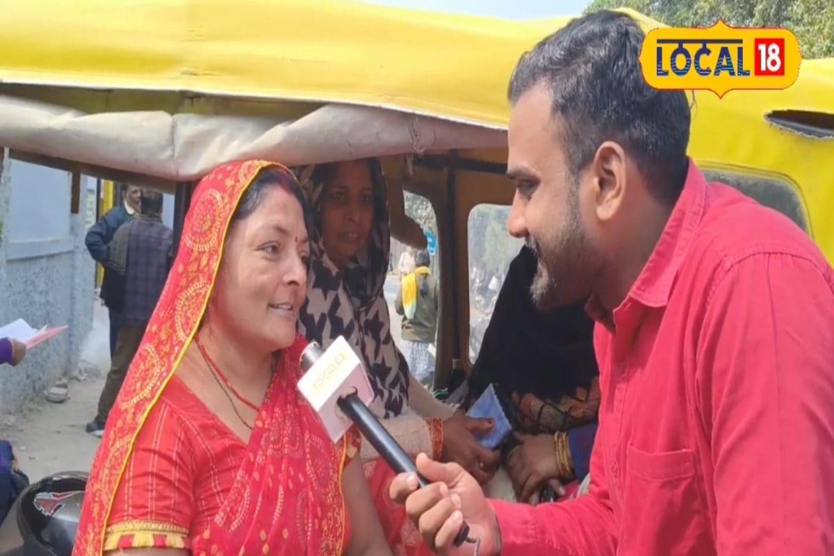 IAS-IPS बने बच्चे... बेटी नहीं, हम खुद आए हो, अंदर बच्चे दे रहे परीक्षा, आंखों में सपने लिए बाहर खड़े परिजन