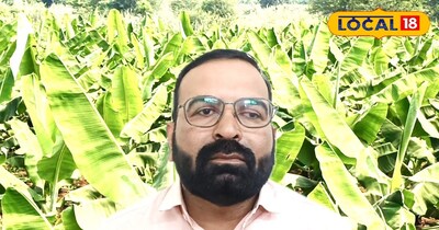 जानकारी देते कृषि अधिकारी 