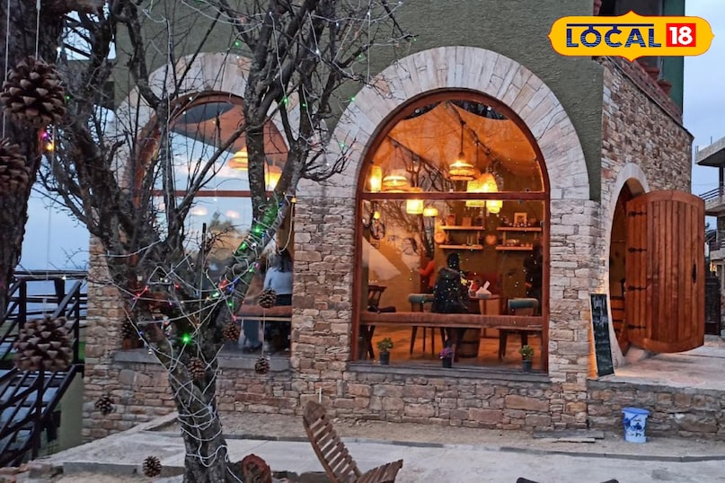 हिमालयन हॉबिट हाउस 