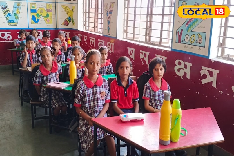 স্থানীয় 18 স্থানীয় 18