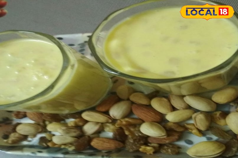 দুধ এবং শুকনো ফল দুধ এবং শুকনো ফল