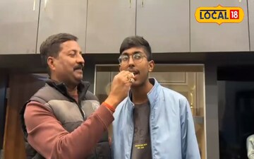 पिता के साथ कनिष्क 