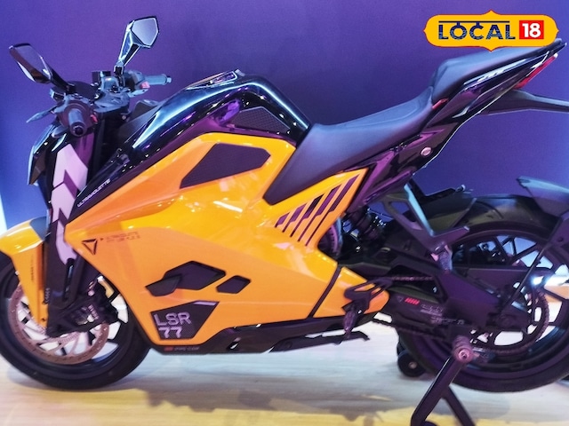 AI Summit में दिखी एआई से लैस बाइक, एक्सीडेंट होते ही घर वालों की देगी सूचना