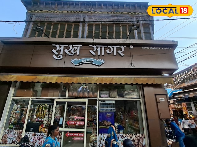 रमज़ान में विदेशी खजूर से सजा बरेली का बाजार, इस वैरायटी की ज्यादा डिमांड