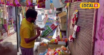 Modi-Yogi Tank, Trishul Pichkaris Dominate Holi Market in Bareilly