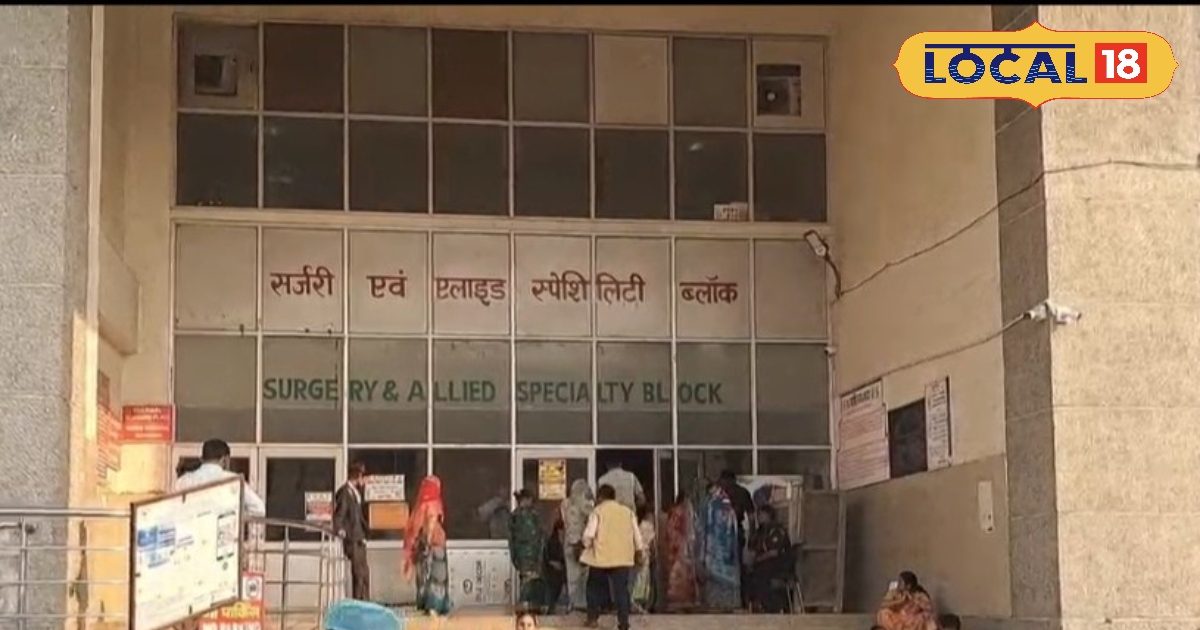 अगर आप भी देर रात तक चलाते हैं मोबाइल, तो हो जाएं सावधान! इस बीमारी हो सकते हैं शिकार