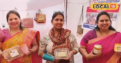 सुनीता शर्मा और अनामिका कुमारी 