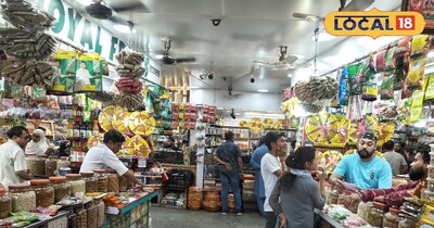 Jamshedpur's Sakchi Market Bustles with Dry Fruit & Date Demand This Ramadan