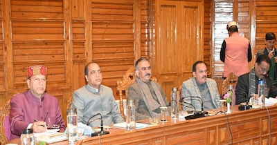 हिमाचल प्रदेश में सुक्खू सरकार की सर्वदलीय बैठक में घमासान मच गया.