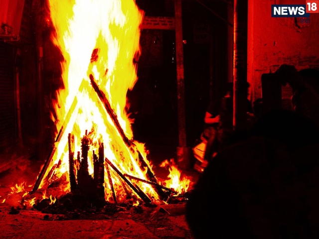 आज होलाष्टक का दूसरा दिन, ग्रहों के राजा सूर्य देव रहेंगे उग्र, जानें उपाय