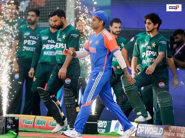 টি-টোয়েন্টি বিশ্বকাপে ভারতের সঙ্গে খেলবে পাকিস্তান! মহসিন নকভি প্রধানমন্ত্রীর সঙ্গে কথা বলবেন