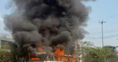 Jaipur Bus Catches Fire Mid-Journey: Passengers Evacuated Safely