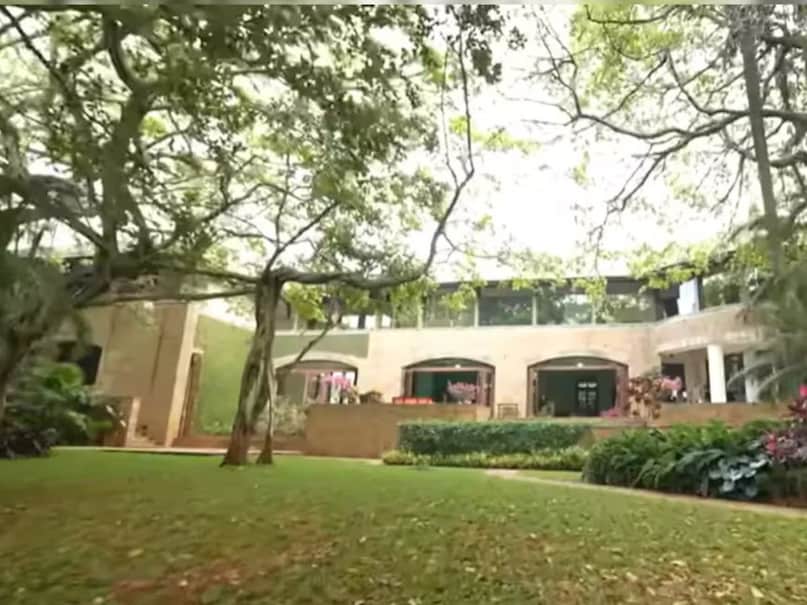 Javed Akhtar, Shabana Azmi, Javed Akhtar And Shabana Azmi Khandala Home, Javed Akhtar And Shabana Azmi Inside pics of Khandala Home, Javed Akhtar And Shabana Azmi home Sukoon, Sukoon Inside pic, जावेद अख्तर, शबाना आजमी , सुकून, जावेद अख्तर और शबाना आजमी के घर की इनसाइड पिक्स