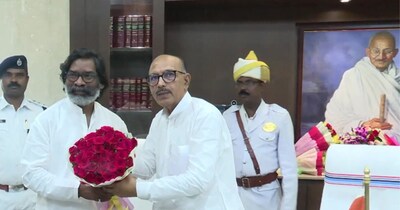 झारखंड की राजनीति में झामुमो बनाम कांग्रेस के बीच शीत युद्ध ने बढ़ाई सियासी गर्मी