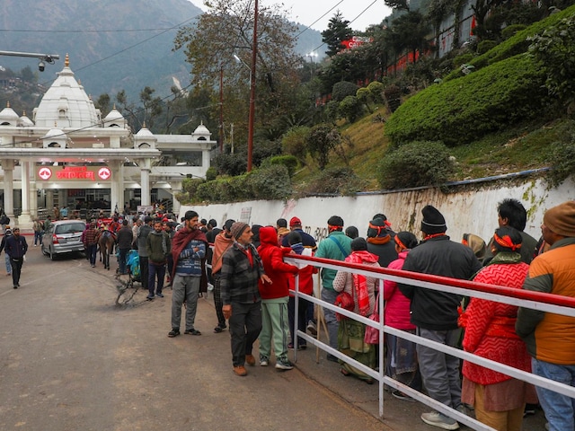 माता वैष्णो देवी के दर्शन को जा रहे श्रद्धालु रहें अलर्ट! 18 फरवरी को कटरा बंद