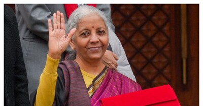 बजट पेश करने जातीं वित्त मंत्री निर्मला सीतारमण की फोटो