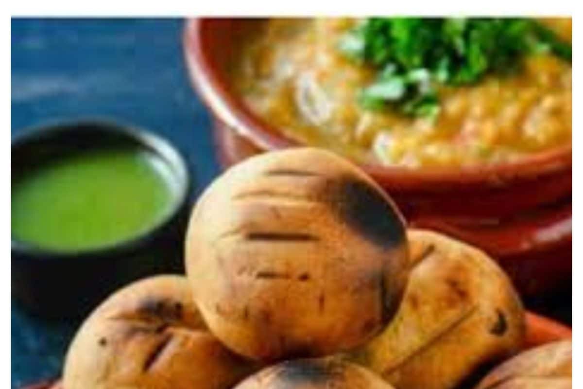 कैमूर में फ्राई लिट्टी का जलवा, स्वाद के सामने पिज्जा-बर्गर फेल, रोजाना 500 पीस की खपत, दूर-दूर से खाने आते लोग