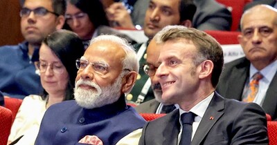 मोदी-मैक्रों की केमिस्ट्री बटोर रहीं सुर्खियां. (Photo : PTI)