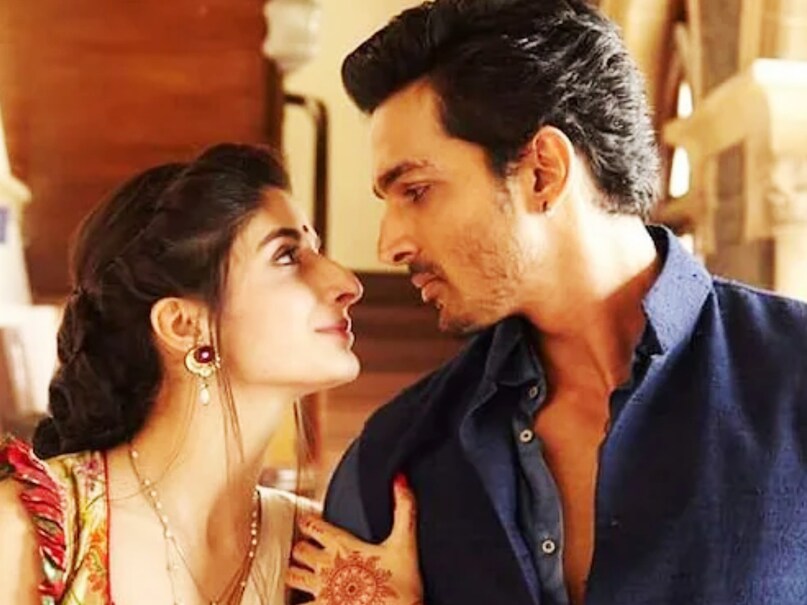 सनम तेरी कसम, Sanam Teri Kasam, हर्षवर्धन राणे और मावरा होकेन, Harshvardhan Rane and Mawra Hocane, सनम तेरी कसम के 10 साल, 10 Years of Sanam Teri Kasam, फ्लॉप फिल्म बनी सुपरहिट, Flop Movie Turned Hit, राधिका राव-विनय सप्रू, Radhika Rao and Vinay Sapru