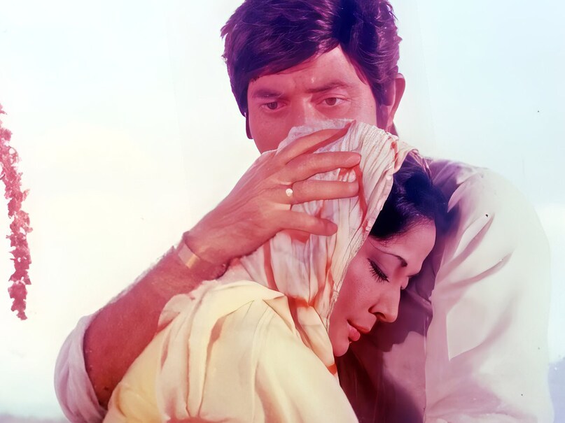 Pakeezah, Shelved Movies Success Story, Box Office Records, Movie production struggles, Most delayed films in India, शेल्व्ड मूवीज की सक्सेस स्टोरी, बॉक्स ऑफिस रिकॉर्ड्स, मूवी प्रोडक्शन स्ट्रगल, इंडिया में सबसे ज्यादा डिले हुई फिल्में, पाकीजा