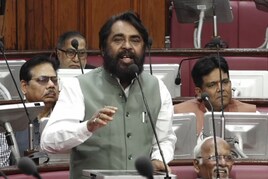 अब बच्चे भी डिजिटल पैदा होंगे, नवल किशोर यादव के ऐसा कहते ही गूंजे ठहाके!