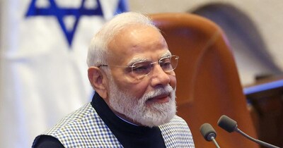 यूएई के राजदूत का मानना है कि पीएम मोदी का एक फोन कॉल युद्ध खत्म कर सकता है.