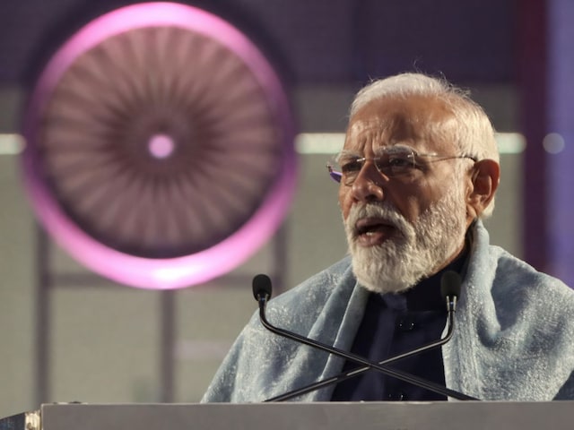 'जब विदा लेंगे तो गर्व होना चाहिए', सेवा तीर्थ में अधिकारियों से बोले PM मोदी