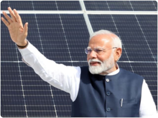 'पावर' फुल गेम! 26 लाख घरों का बिजली बिल हुआ 'जीरो', खाते में आए 14000 करोड़