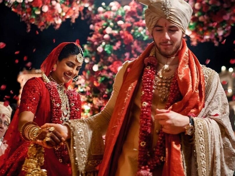 celebs who got married in rajasthan, rashmika vijay wedding in rajasthan, rashmika vijay wedding in udaipur, celebrity weddings in rajasthan, why is rajasthan popular for celeb weddings, Vicky Kaushal & Katrina Kaif, Priyanka Chopra & Nick Jonas, Sidharth Malhotra & Kiara Advani, Parineeti Chopra & Raghav Chadha, Hardik Pandya & Natasa Stankovic, Neil Nitin Mukesh & Rukmini Sahay, Raveena Tandon & Anil Thadani, सेलेब्स जिन्होंने राजस्थान में शादी की, राजस्थान में रश्मिका विजय की शादी, उदयपुर में रश्मिका विजय की शादी, राजस्थान में सेलिब्रिटी शादियां, राजस्थान सेलेब शादियों के लिए लोकप्रिय क्यों है, विक्की कौशल और कैटरीना कैफ, प्रियंका चोपड़ा और निक जोनास, सिद्धार्थ मल्होत्रा ​​और कियारा आडवाणी, परिणीति चोपड़ा और राघव चड्ढा, हार्दिक पंड्या और नतासा स्टेनकोविक, नील नितिन मुकेश और रुक्मिणी सहाय, रवीना टंडन और अनिल थडानी
