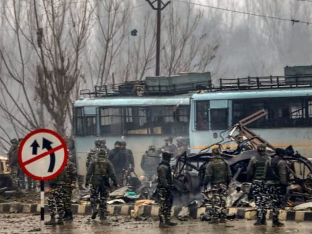 मोदी ने किया शहीदों नमन, अमित शाह ने भी दी श्रद्धांजलि