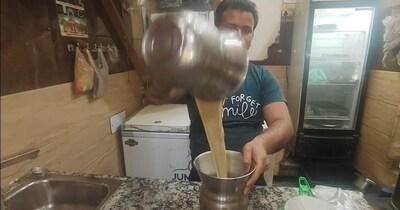 Firozabad's 80-Year-Old Thandai: Holi Hit with Cashews, Pistachios, Almonds!