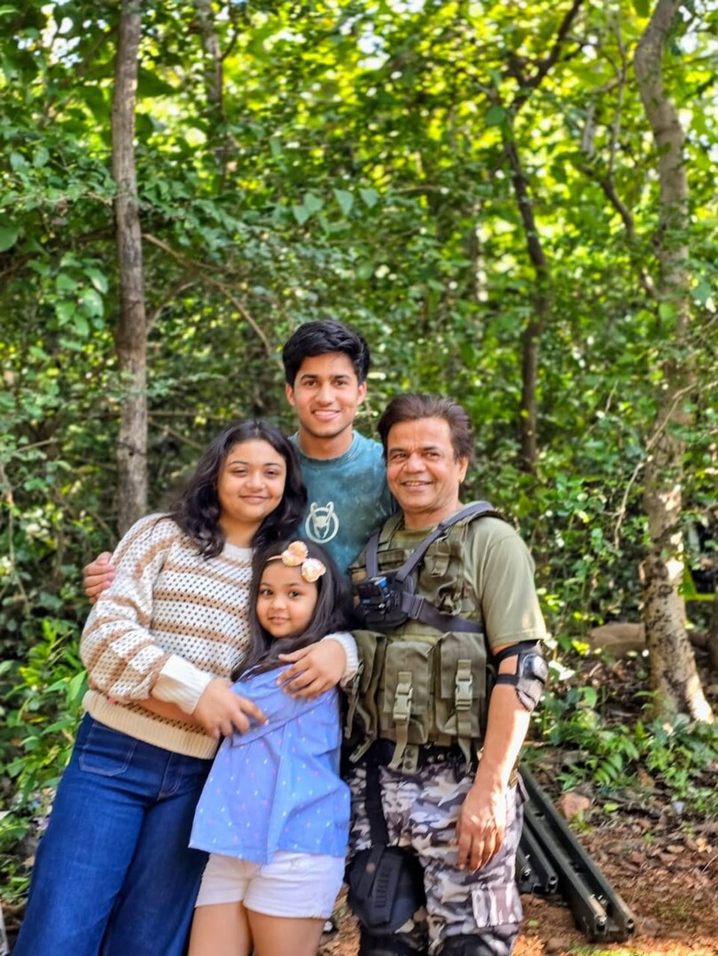 rajpal yadav, rajpal yadav wife, rajpal yadav bollywood support, rajpal yadav news, rajpal yadav movies, rajpal yadav family, rajpal yadav tihar jail, 