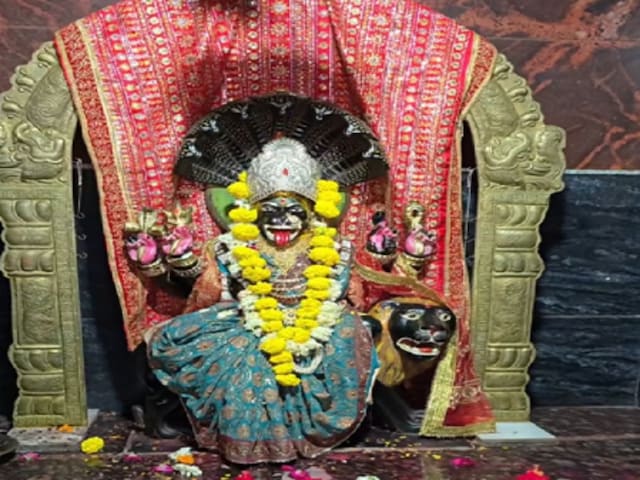 उज्जैन में मां प्रत्यंगिरा, रावण की कुलदेवी, शत्रु नाश के लिए दर्शन करते भक्त