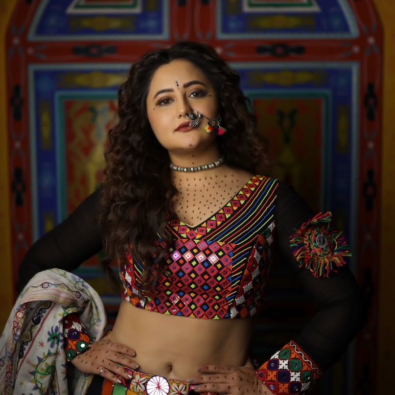 rashami desai net worth, how rich is rashami desai, how much money does rashami desai make, rashami desai salary, what is rashami desai net worth, how much money does rashami desai charge per tv show, रश्मि देसाई, रश्मि देसाई का बर्थडे, रश्मि देसाई की नेटवर्थ, रश्मि देसाई का सैलरी